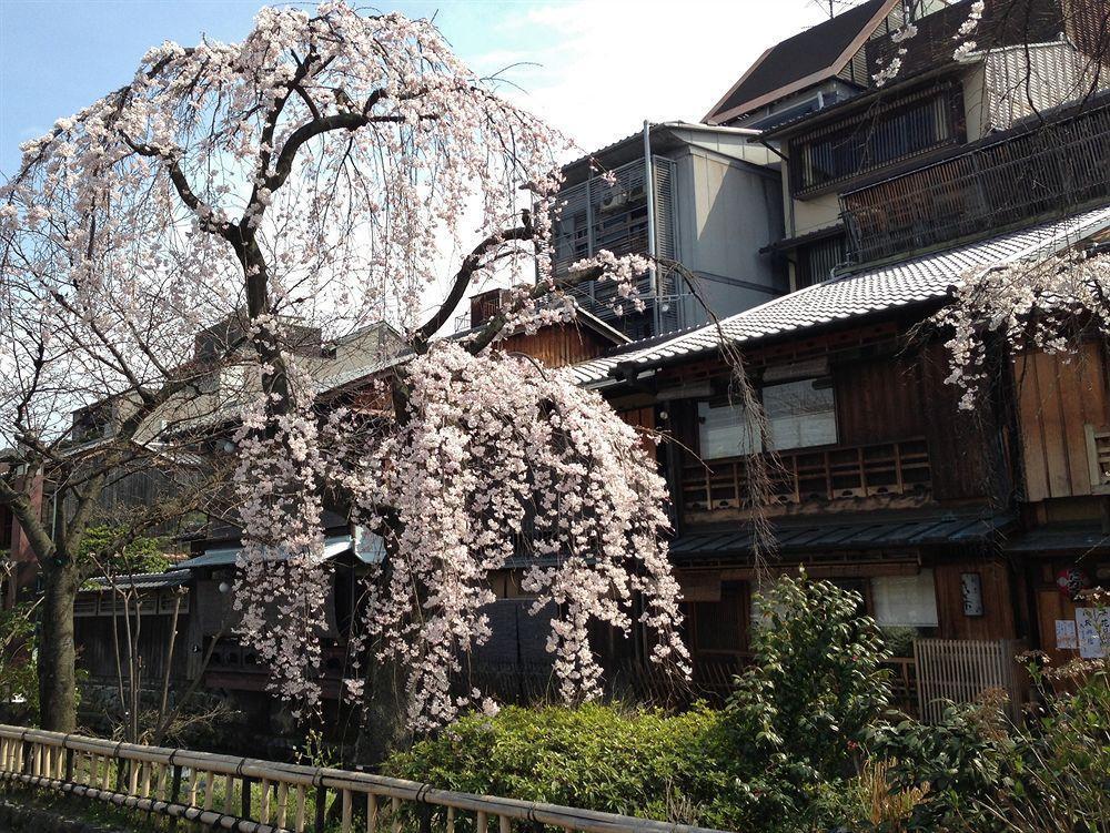 Hotel Livemax Kyoto Ekimae Екстер'єр фото